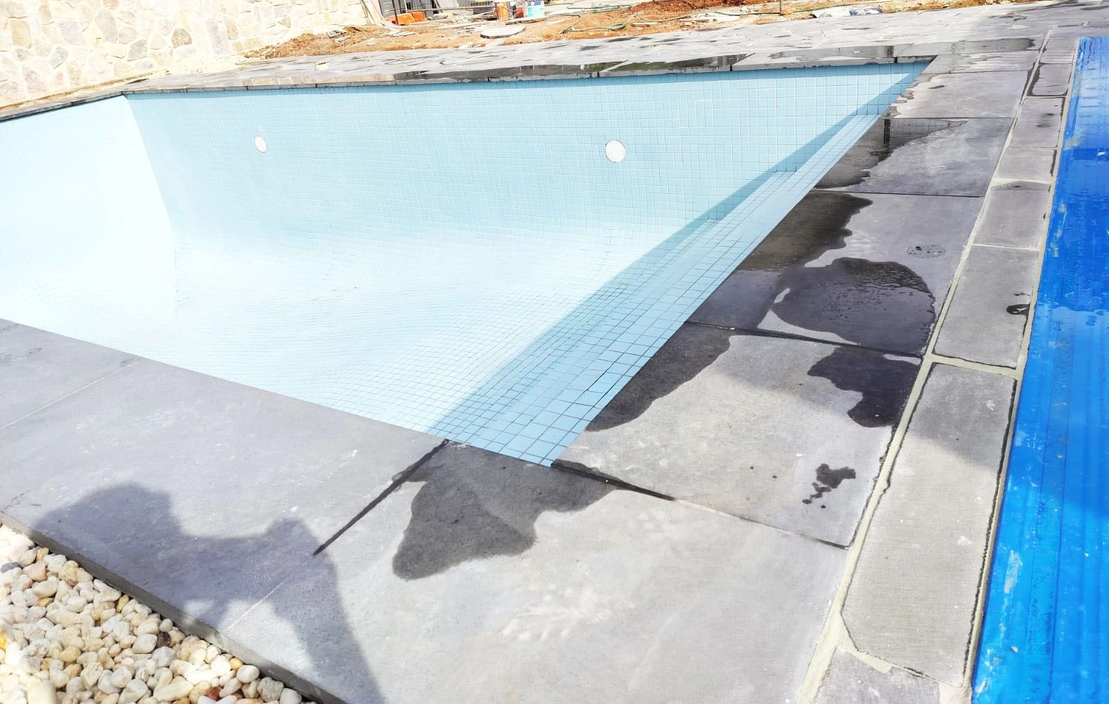 Pool tiling by Adelaide Constructions