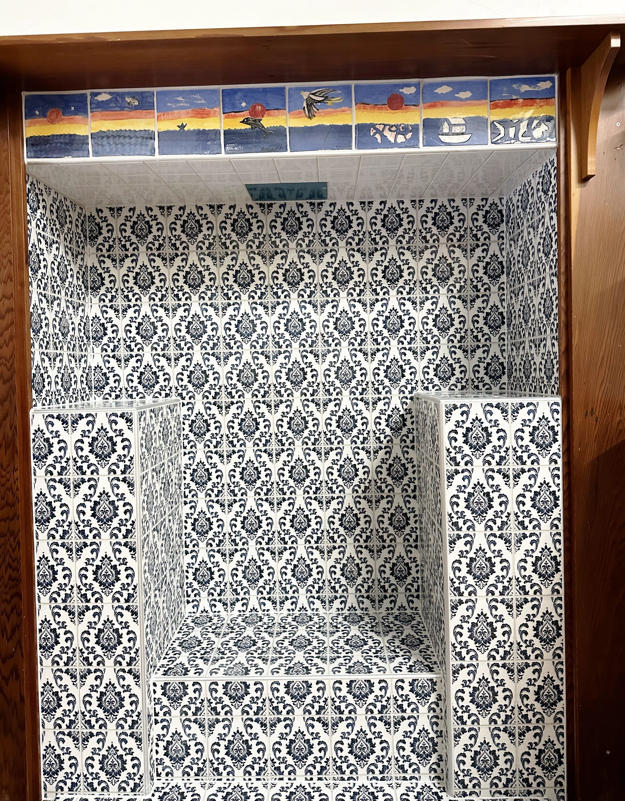 Splashback installation